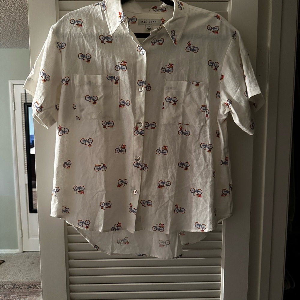 Women’sWhite Bicycle Print Shirt